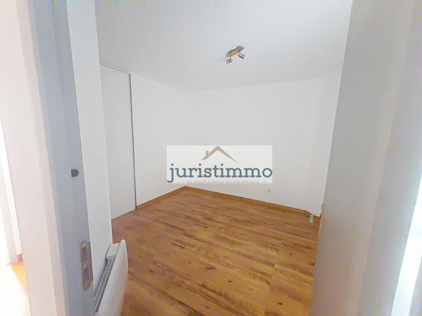 Orange (84100) joli appartement en hyper centre avec balcon 69m² bel emplacement