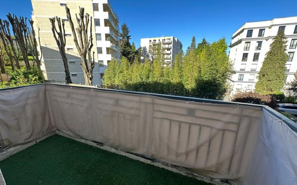 Appartement à louer    3 pièces •  Clamart