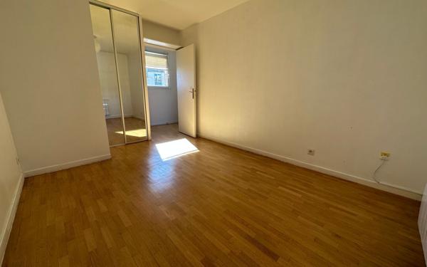 Appartement à louer    3 pièces •  Clamart