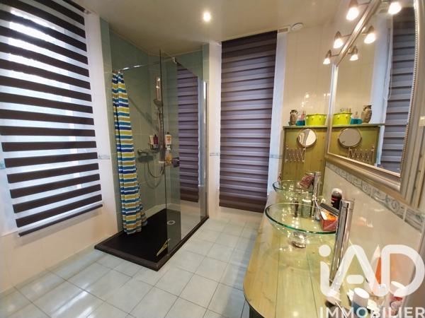 Maison à vendre 6 pièces 136 m² Chelles