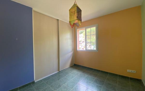 Maison à vendre    6 pièces •  Montalzat