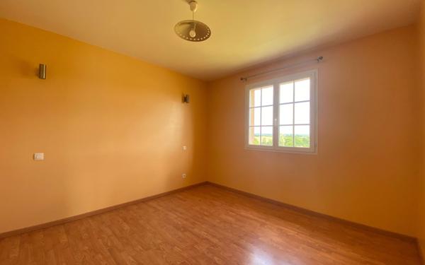 Maison à vendre    6 pièces •  Montalzat