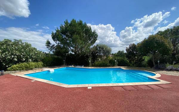 Maison à vendre    6 pièces •  Montalzat