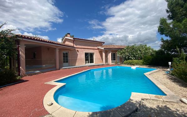 Maison à vendre    6 pièces •  Montalzat