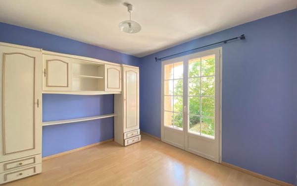 Maison à vendre    6 pièces •  Montalzat