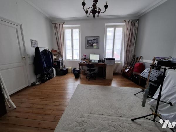 Maison en pierre de 156 m² hab - 4 chambres - SAINTES Rive Gauche - quartier Historique 