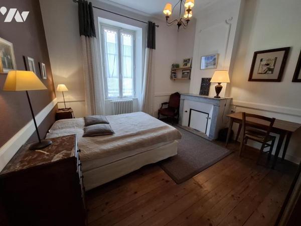 Maison en pierre de 156 m² hab - 4 chambres - SAINTES Rive Gauche - quartier Historique 