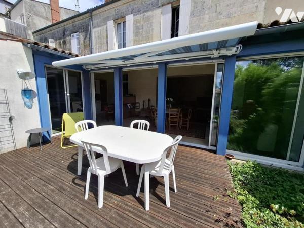 Maison en pierre de 156 m² hab - 4 chambres - SAINTES Rive Gauche - quartier Historique 