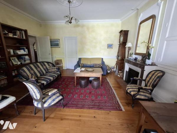 Maison en pierre de 156 m² hab - 4 chambres - SAINTES Rive Gauche - quartier Historique 