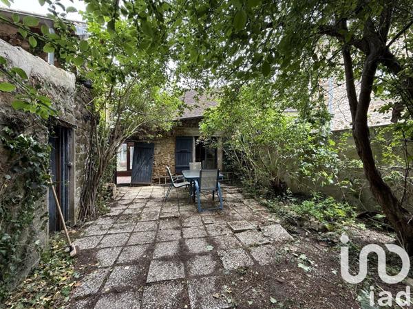 Maison 6 pièces de 177 m² à Vaux-le-Pénil (77000)