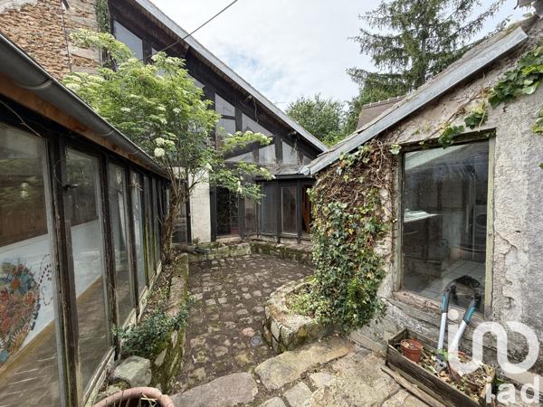 Maison 6 pièces de 177 m² à Vaux-le-Pénil (77000)
