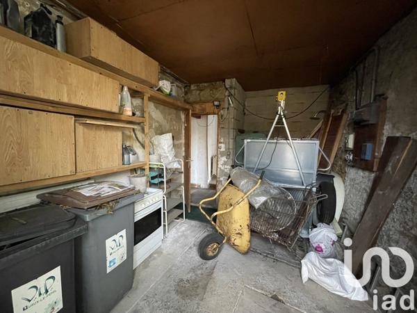 Maison 6 pièces de 177 m² à Vaux-le-Pénil (77000)