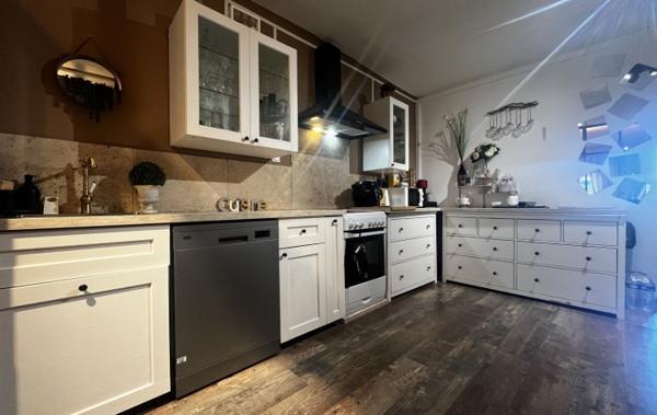 Vente Maison de village AVEC LOCAL COMMERCIAL + REMISE Goudargues   