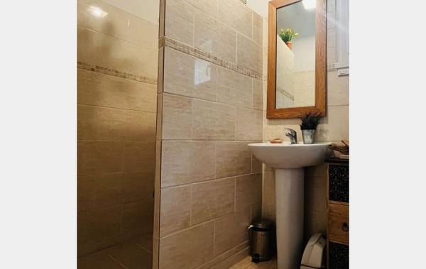 Vente Maison de village AVEC LOCAL COMMERCIAL + REMISE Goudargues   