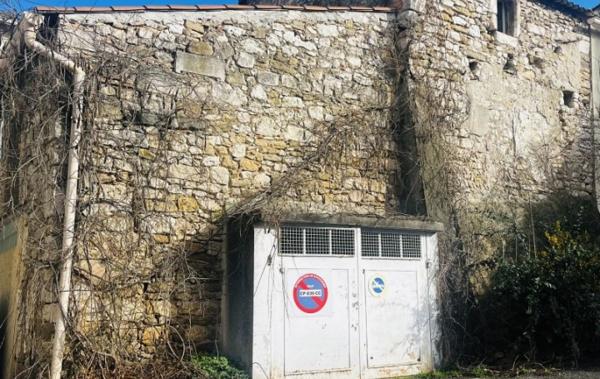 Vente Maison de village AVEC LOCAL COMMERCIAL + REMISE Goudargues   
