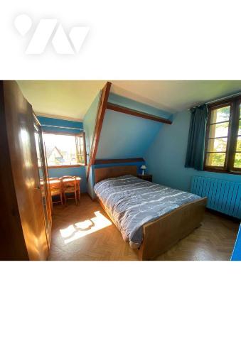 Plage et commerces à pied pour cette maison sur 1043m² de jardin