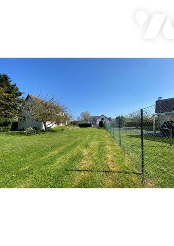 Plage et commerces à pied pour cette maison sur 1043m² de jardin