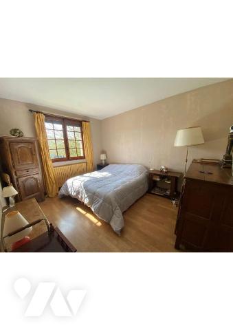 Plage et commerces à pied pour cette maison sur 1043m² de jardin