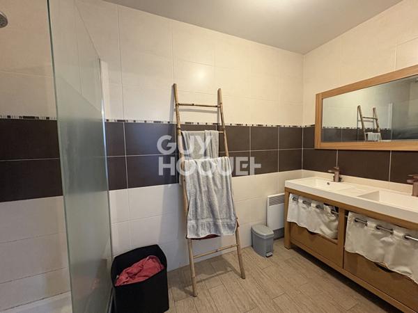 Maison La Ferte Vidame 5 pièce(s) 137.2 m2
