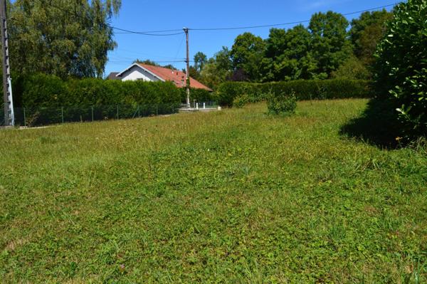 Terrain constructible 557 m² Franois