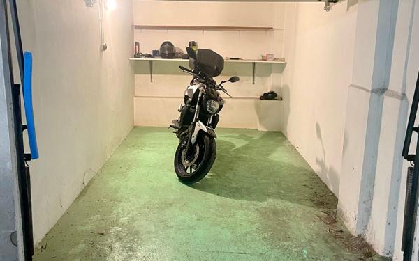 Stationnement à vendre    11 m2 Nice