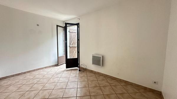 Un appartement lumineux en pleine verdure