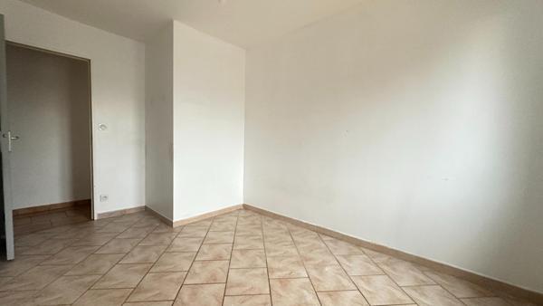 Un appartement lumineux en pleine verdure