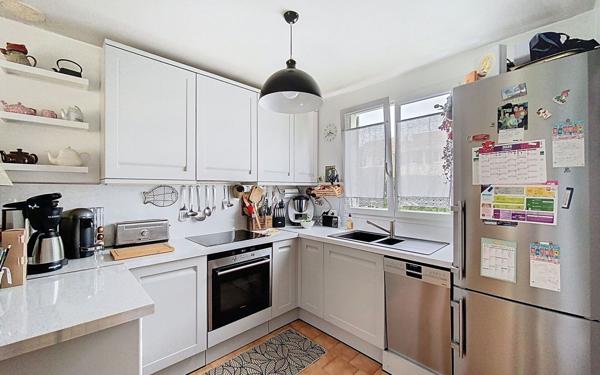 Maison à vendre    5 pièces • 95 m2 Voisins-le-Bretonneux