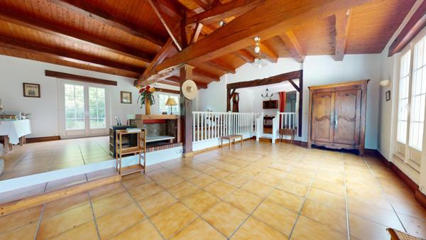 Maison 7 pièces - 262 m² Bien prestige