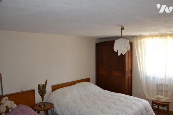 MAISON INDIVIDUELLE AVEC TERRAIN ATTENANT DE 1617 m²
