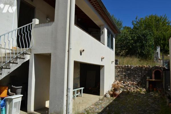 MAISON INDIVIDUELLE AVEC TERRAIN ATTENANT DE 1617 m²