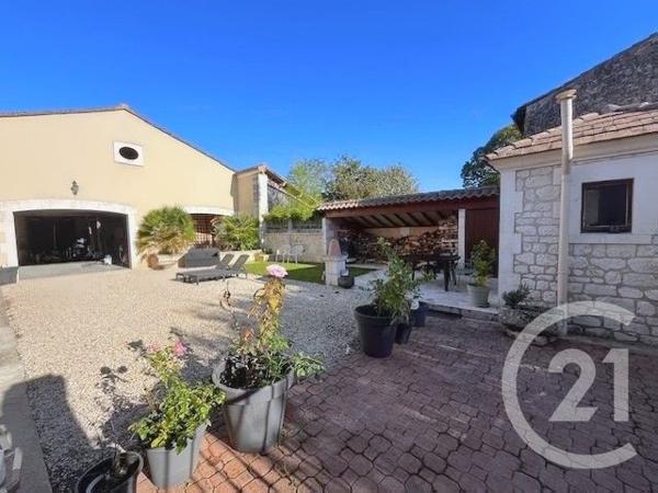 Maison à vendre  5 pièces - 139,02 m2 MOSNAC - 16