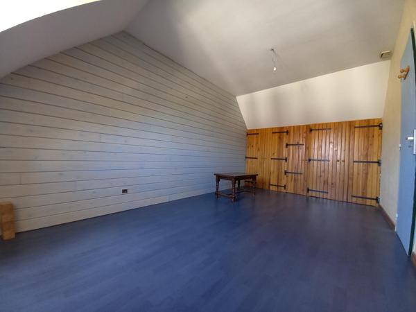 Pavillon familial 3 chambres, garage et terrain