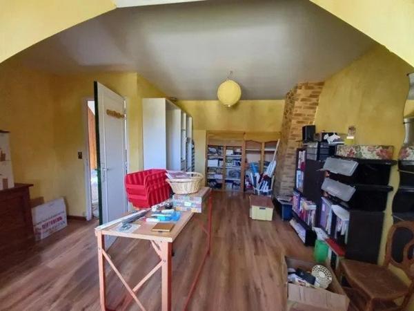 Pavillon familial 3 chambres, garage et terrain