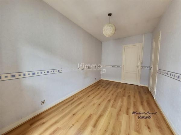 Appartement, terrain et local commercial