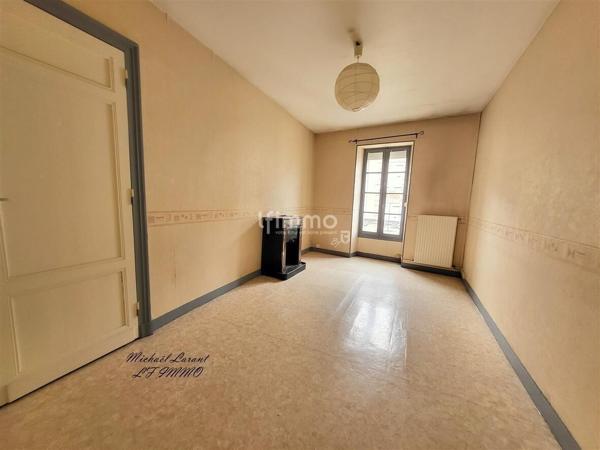 Appartement, terrain et local commercial