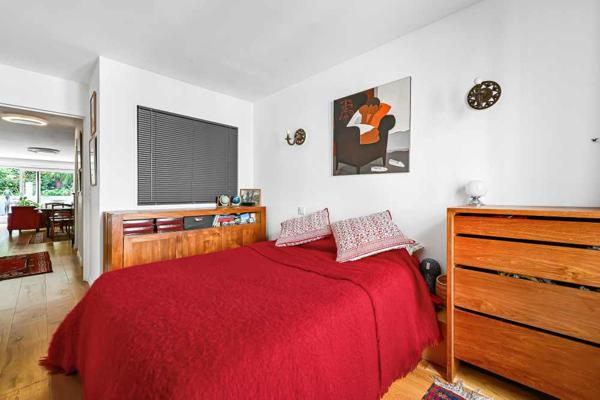 Paris (75018) appartement avec terrasse, jardin et parking à Montmartre