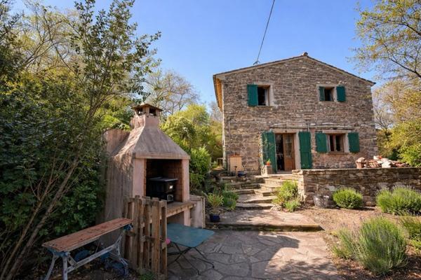 Vente / Maison et grand terrain