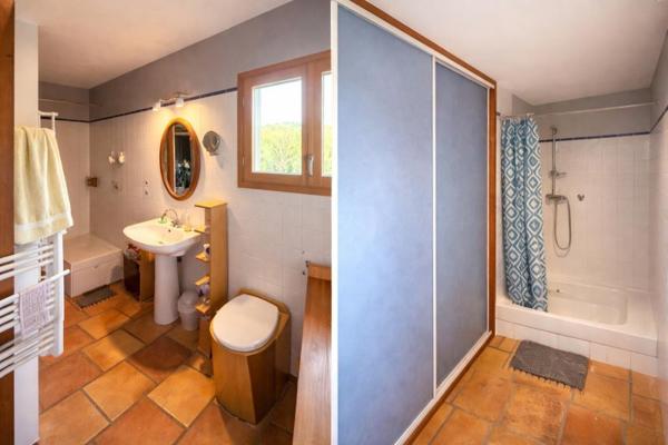 Vente / Maison et grand terrain