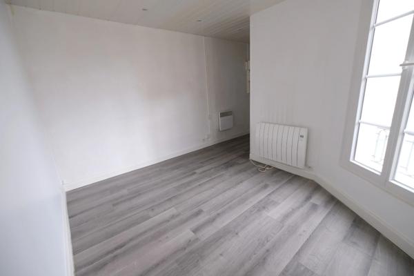Appartement à louer 1 pièces VINCENNES (94)