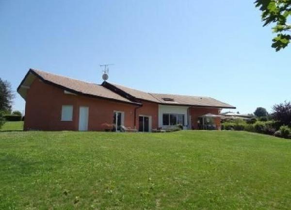 Maison à louer  5 pièces • 245 m2 Messery