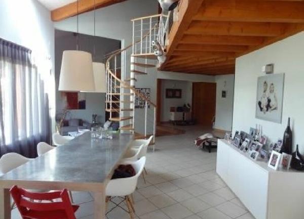 Maison à louer  5 pièces • 245 m2 Messery