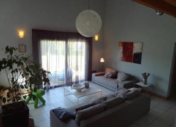 Maison à louer  5 pièces • 245 m2 Messery