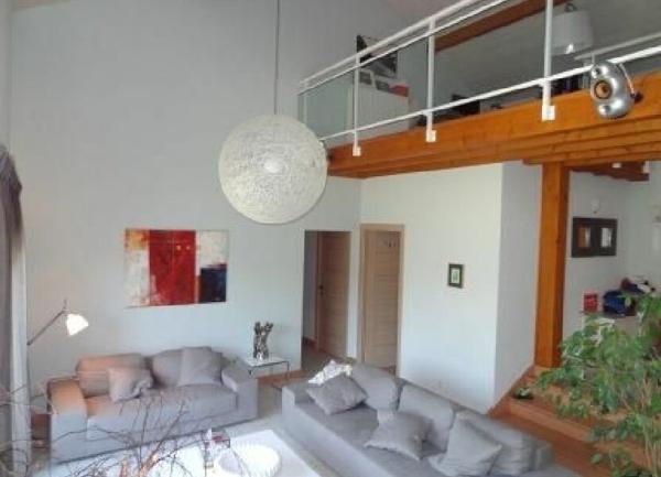 Maison à louer  5 pièces • 245 m2 Messery