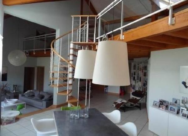 Maison à louer  5 pièces • 245 m2 Messery