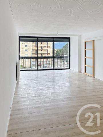 Appartement F4 à vendre  4 pièces - 83,24 m2 ST CYPRIEN - 66