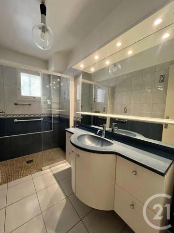 Appartement F3 à vendre  3 pièces - 55,80 m 2   ST CYR SUR MER  - 83