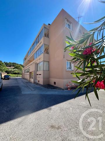 Appartement F3 à vendre  3 pièces - 55,80 m 2   ST CYR SUR MER  - 83
