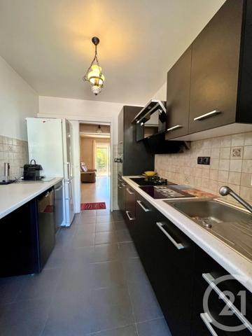 Appartement F3 à vendre  3 pièces - 55,80 m 2   ST CYR SUR MER  - 83