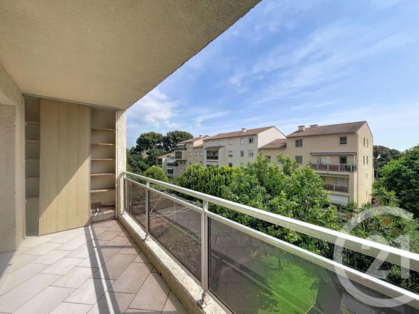 Appartement F4 à vendre  4 pièces - 81,87 m 2   ANTIBES  - 06